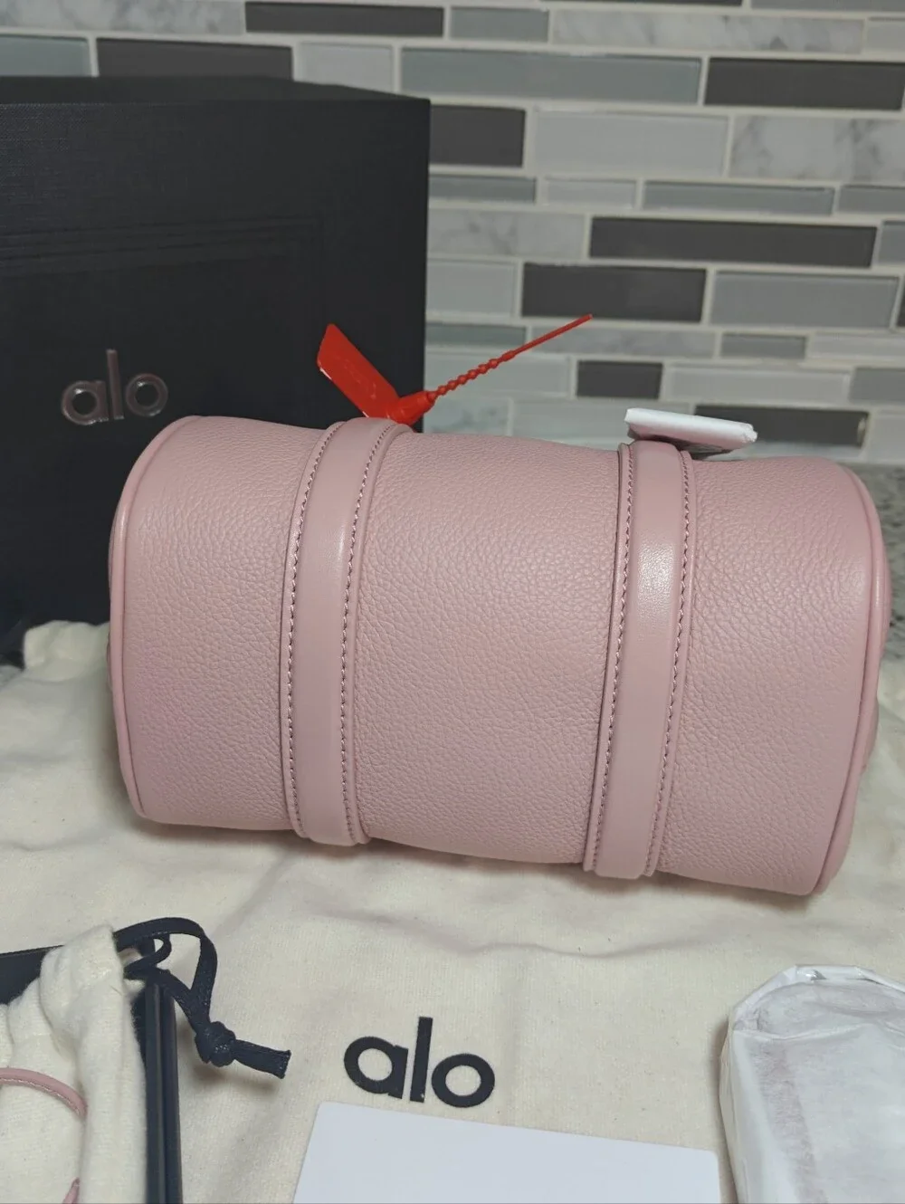 ALO Mini Voyage - Vintage Pink Leather